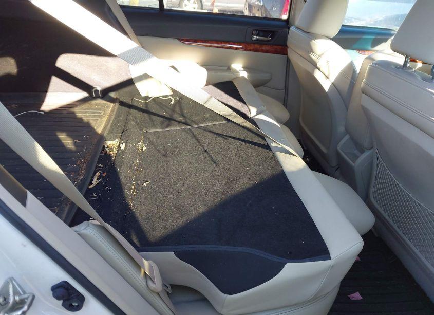 Photo 8 of 2011 Subaru Outback 2.5I LIMITED (VIN 4S4BRBJC4B3434261)