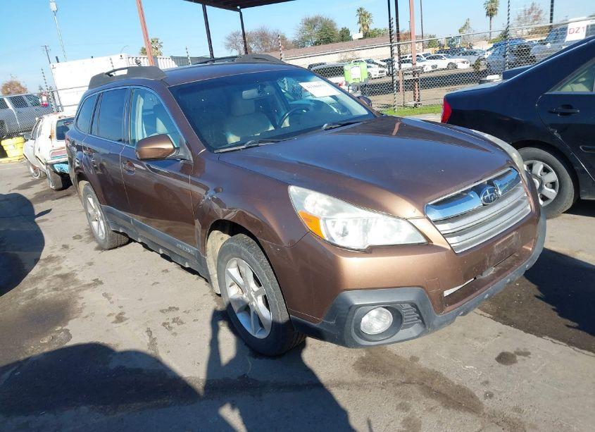 2013 Subaru Outback 2.5I LIMITED (VIN 4S4BRBJC4D3206179) main photo
