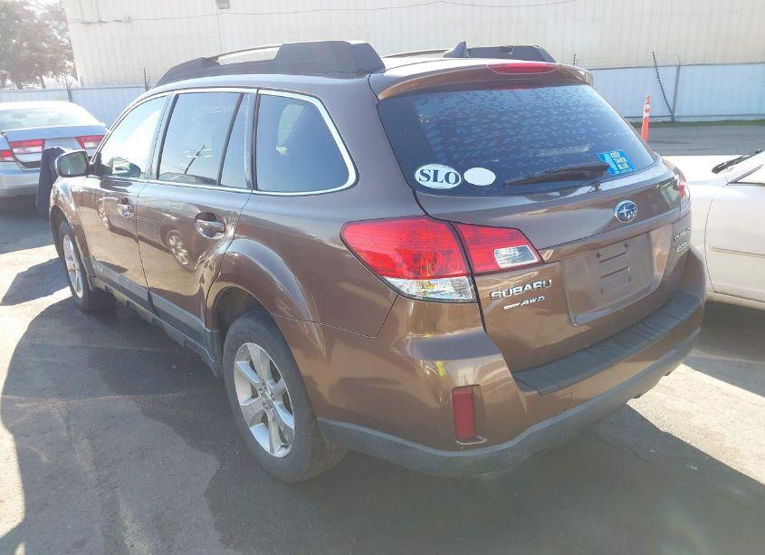 Photo 3 of 2013 Subaru Outback 2.5I LIMITED (VIN 4S4BRBJC4D3206179)