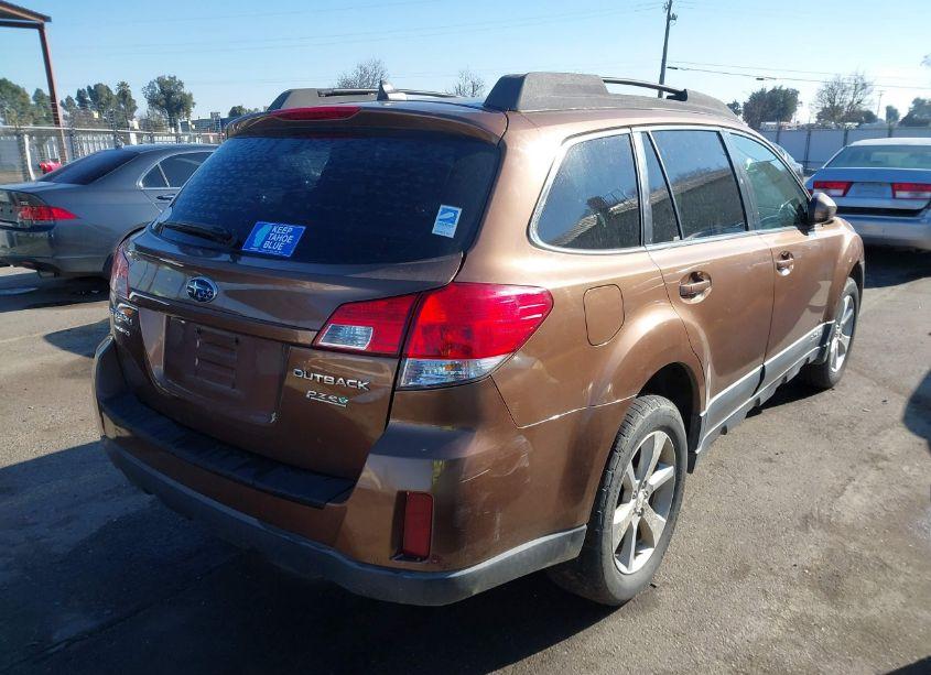 Photo 4 of 2013 Subaru Outback 2.5I LIMITED (VIN 4S4BRBJC4D3206179)