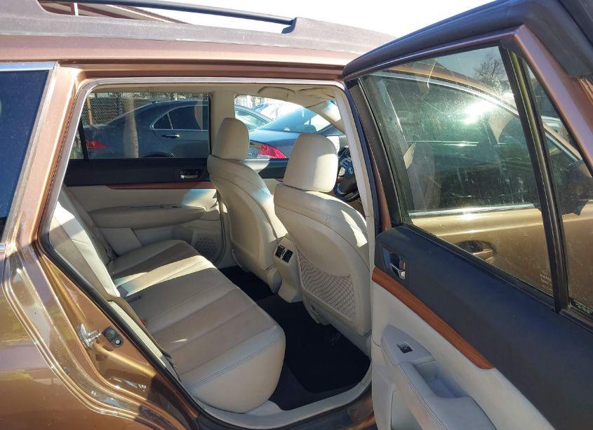 Photo 8 of 2013 Subaru Outback 2.5I LIMITED (VIN 4S4BRBJC4D3206179)