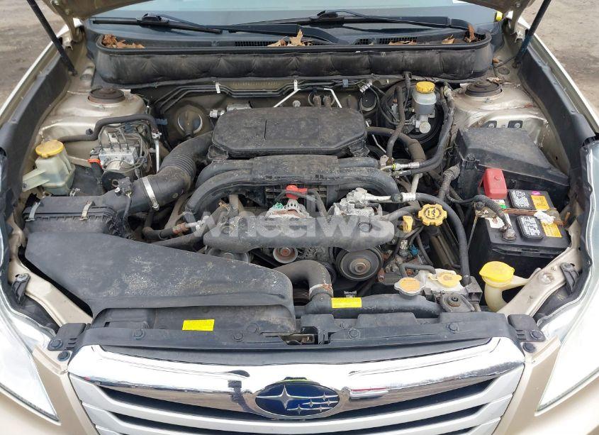 Photo 10 of 2010 Subaru Outback 2.5I LIMITED (VIN 4S4BRBJC6A3378239)