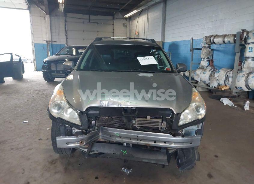 Photo 12 of 2010 Subaru Outback 2.5I LIMITED (VIN 4S4BRBJC8A3385399)