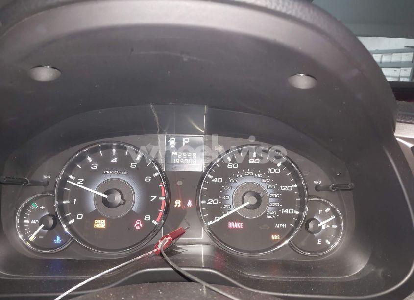 Photo 7 of 2010 Subaru Outback 2.5I LIMITED (VIN 4S4BRBJC8A3385399)