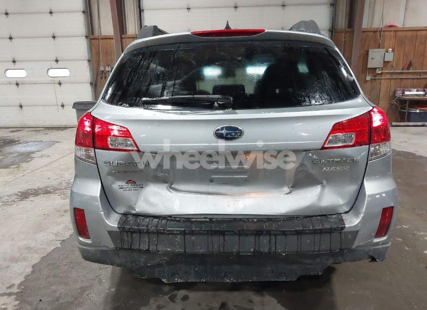 Photo 6 of 2012 Subaru Outback 2.5I LIMITED (VIN 4S4BRBJC8C3200870)