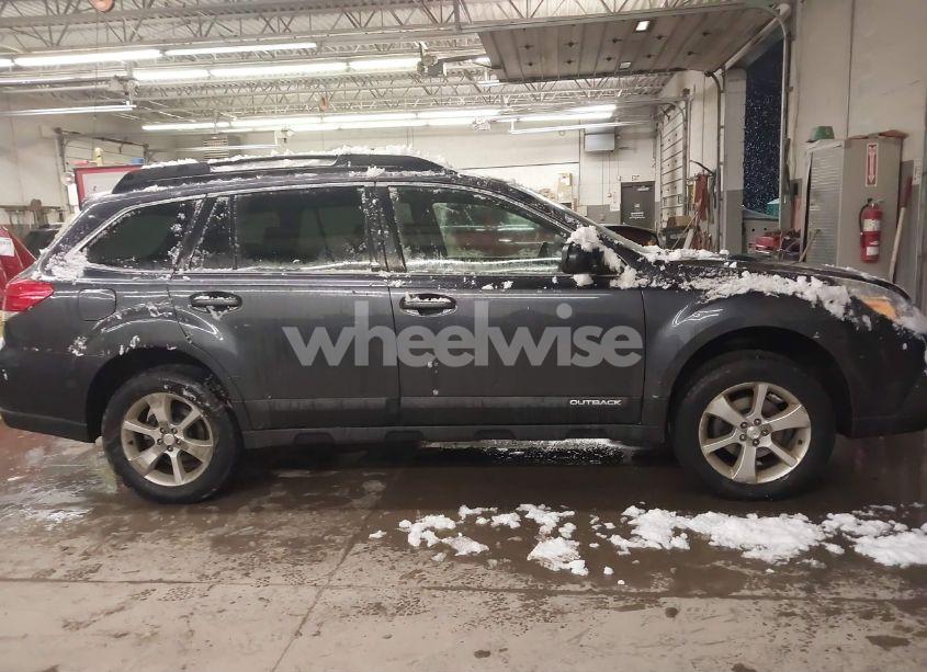 Photo 13 of 2013 Subaru Outback 2.5I LIMITED (VIN 4S4BRBJC8D3201633)