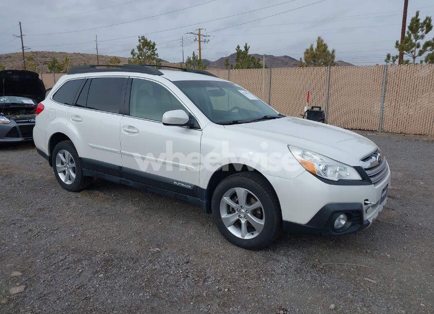 2013 Subaru Outback 2.5I LIMITED (VIN 4S4BRBJC8D3284111) main photo