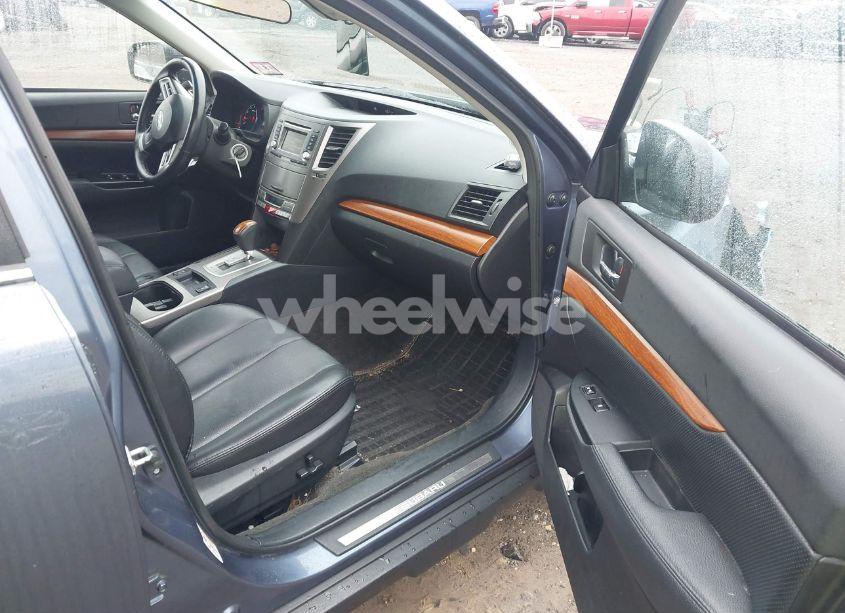 Photo 5 of 2013 Subaru Outback 2.5I LIMITED (VIN 4S4BRBJC9D3278303)