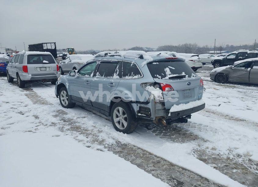 Photo 3 of 2013 Subaru Outback 2.5I LIMITED (VIN 4S4BRBJCXD3315567)