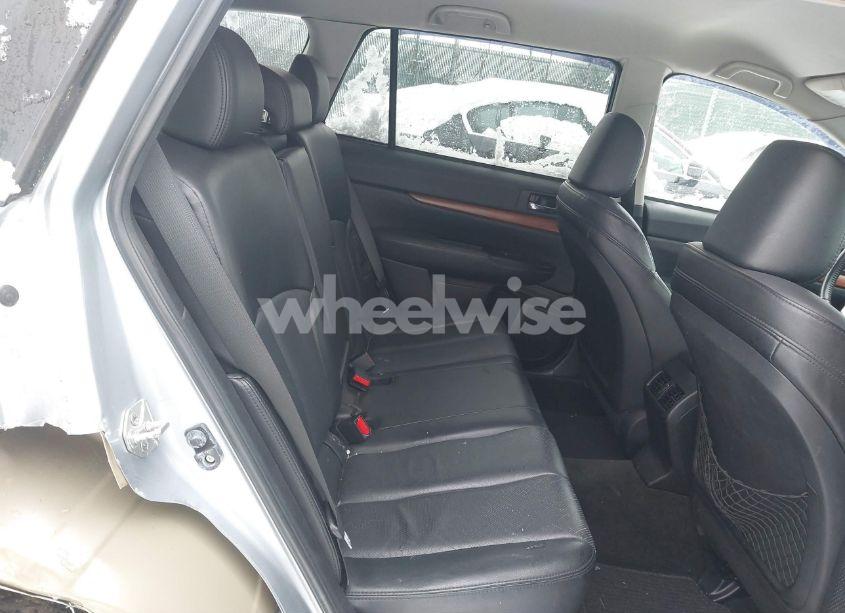 Photo 8 of 2013 Subaru Outback 2.5I LIMITED (VIN 4S4BRBJCXD3315567)