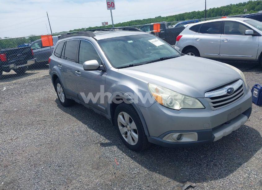 2010 Subaru Outback 2.5I LIMITED (VIN 4S4BRBKC0A3318326) main photo