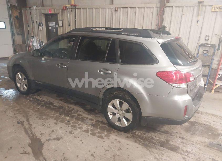 Photo 3 of 2011 Subaru Outback 2.5I LIMITED (VIN 4S4BRBKC0B3350159)