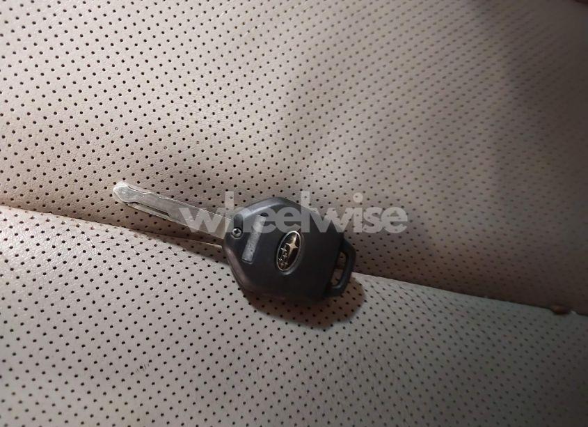 Photo 11 of 2011 Subaru Outback 2.5I LIMITED (VIN 4S4BRBKC0B3434529)