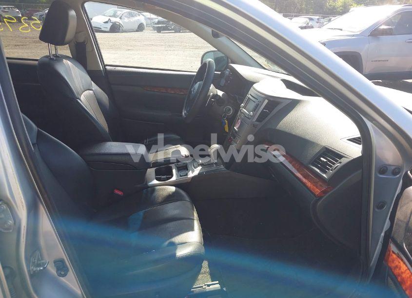 Photo 5 of 2012 Subaru Outback 2.5I LIMITED (VIN 4S4BRBKC0C3284102)