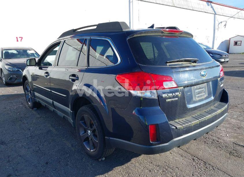 Photo 3 of 2013 Subaru Outback 2.5I LIMITED (VIN 4S4BRBKC0D3302034)