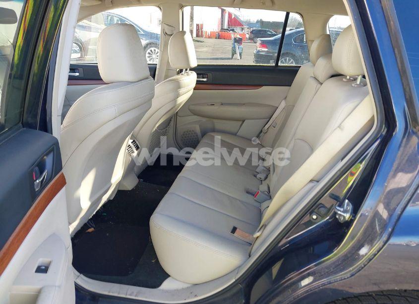 Photo 8 of 2013 Subaru Outback 2.5I LIMITED (VIN 4S4BRBKC0D3302034)