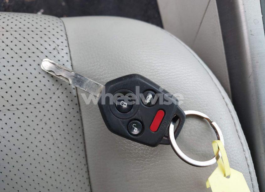 Photo 11 of 2010 Subaru Outback 2.5I LIMITED (VIN 4S4BRBKC1A3327178)