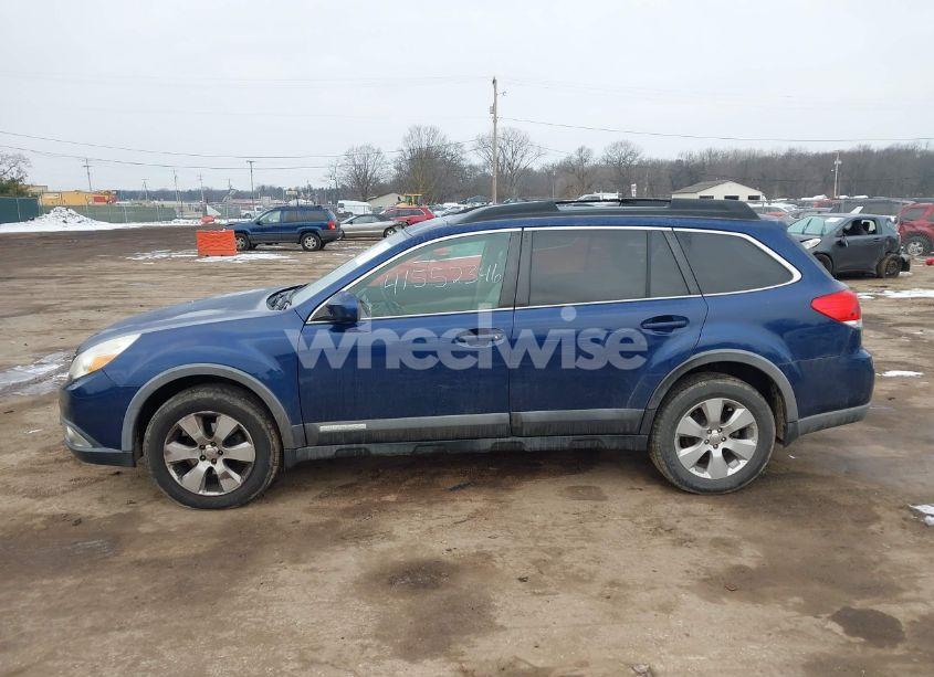 Photo 14 of 2010 Subaru Outback 2.5I LIMITED (VIN 4S4BRBKC1A3327178)