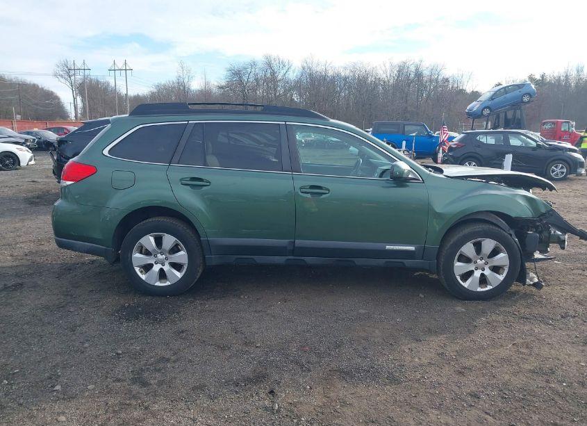 Photo 13 of 2010 Subaru Outback 2.5I LIMITED (VIN 4S4BRBKC1A3384173)