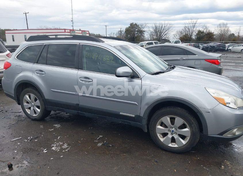 Photo 13 of 2012 Subaru Outback 2.5I LIMITED (VIN 4S4BRBKC1C3282178)