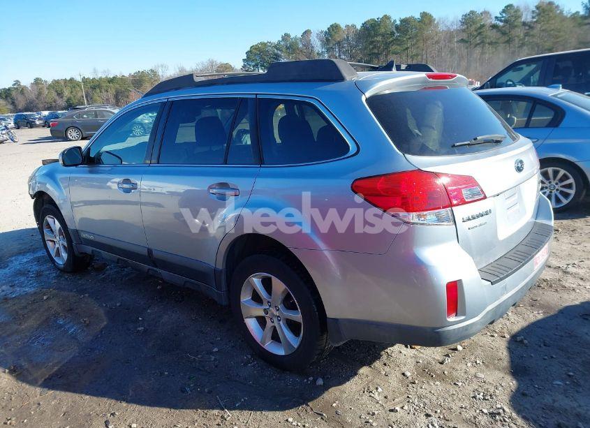 Photo 3 of 2013 Subaru Outback 2.5I LIMITED (VIN 4S4BRBKC1D3229174)