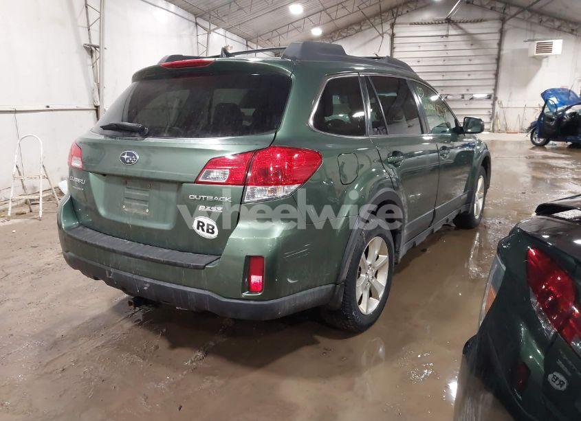 Photo 4 of 2013 Subaru Outback 2.5I LIMITED (VIN 4S4BRBKC1D3238103)