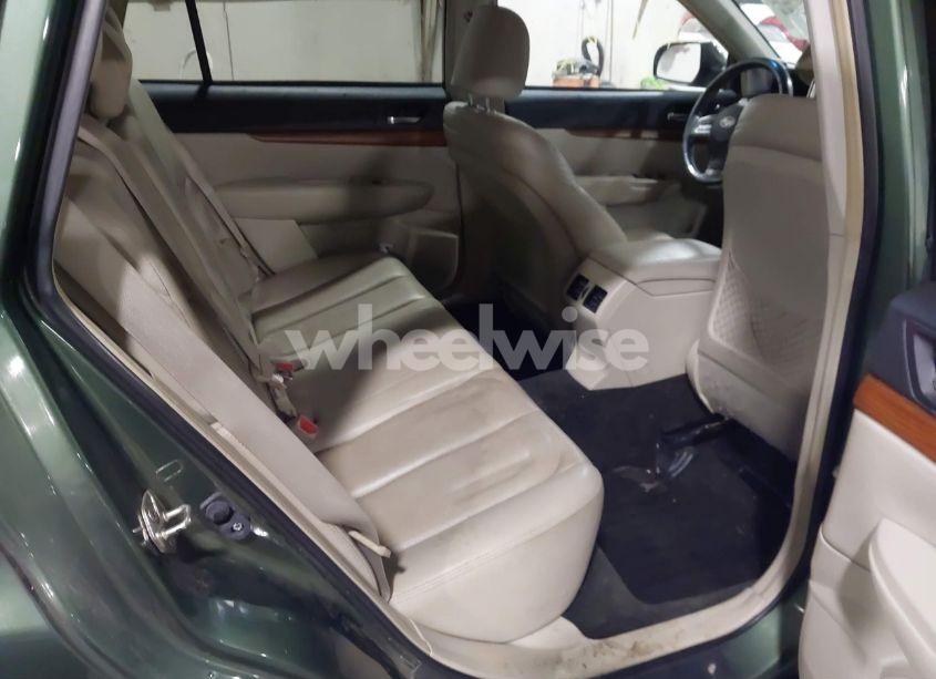 Photo 8 of 2013 Subaru Outback 2.5I LIMITED (VIN 4S4BRBKC1D3238103)