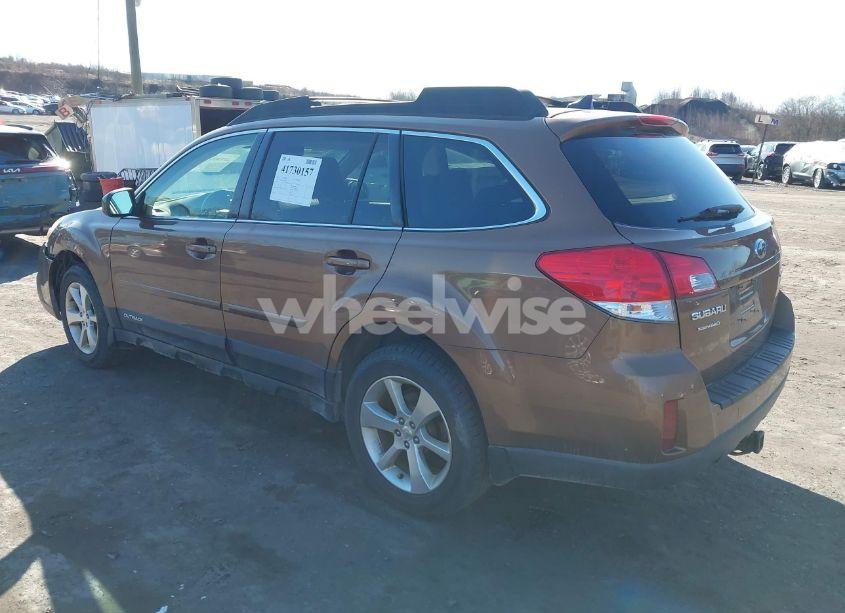 Photo 3 of 2013 Subaru Outback 2.5I LIMITED (VIN 4S4BRBKC1D3243043)