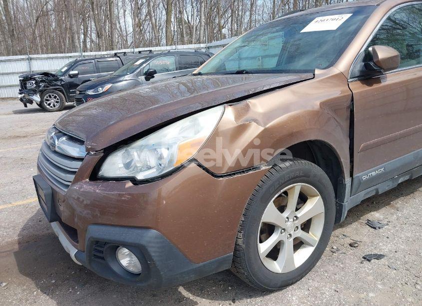 Photo 6 of 2013 Subaru Outback 2.5I LIMITED (VIN 4S4BRBKC1D3245102)