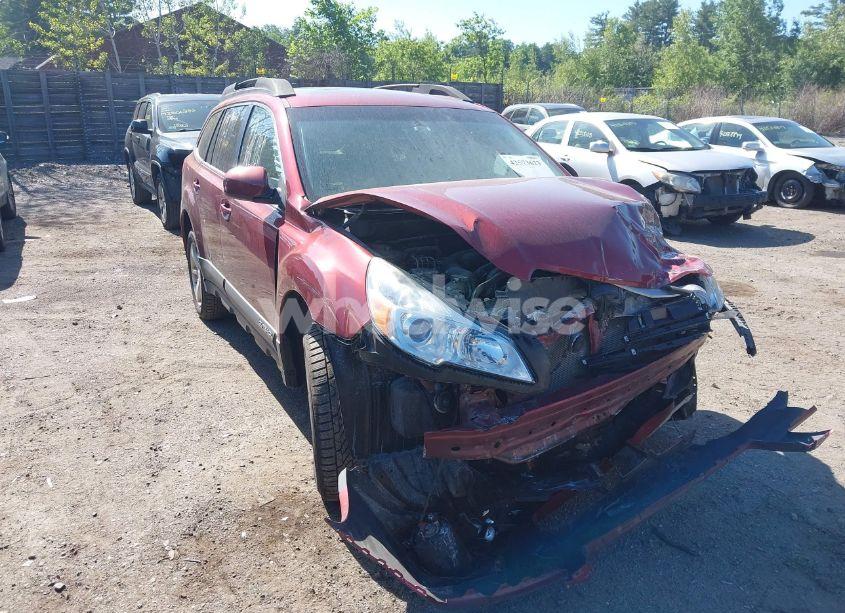 2013 Subaru Outback 2.5I LIMITED (VIN 4S4BRBKC1D3275829) main photo