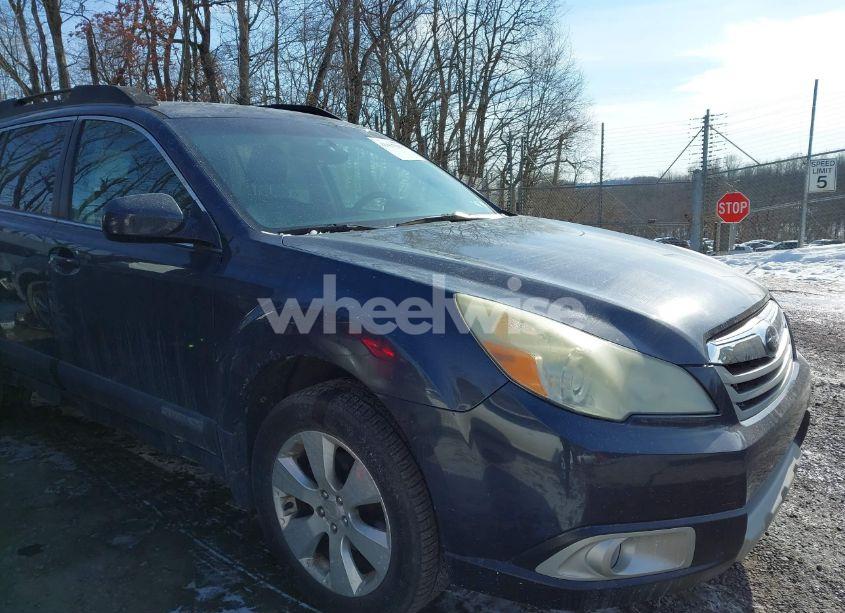 Photo 6 of 2010 Subaru Outback 2.5I LIMITED (VIN 4S4BRBKC2A3376244)