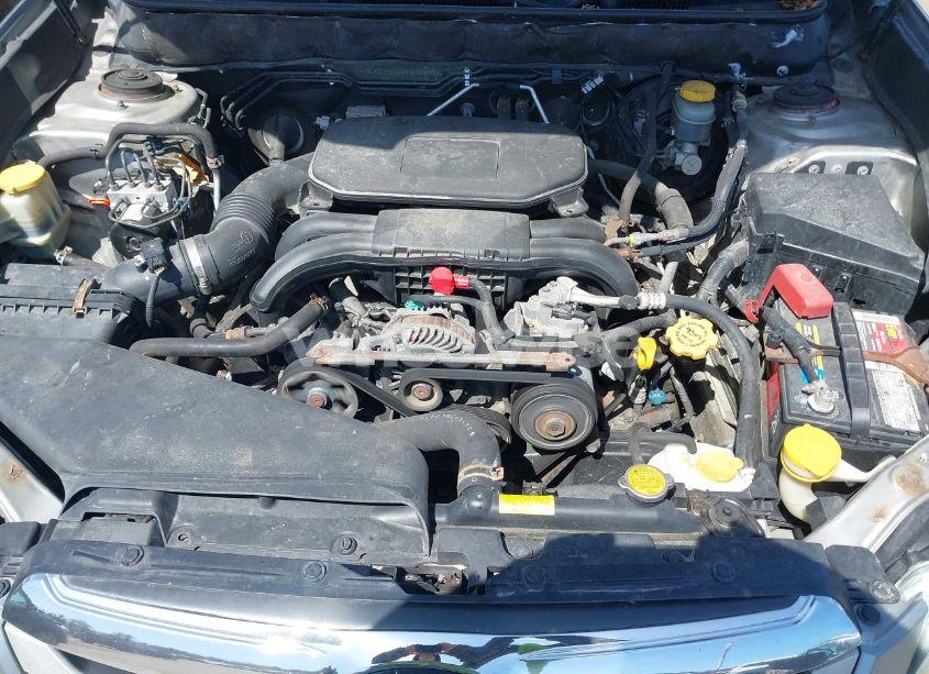 Photo 10 of 2011 Subaru Outback 2.5I LIMITED (VIN 4S4BRBKC2B3313873)