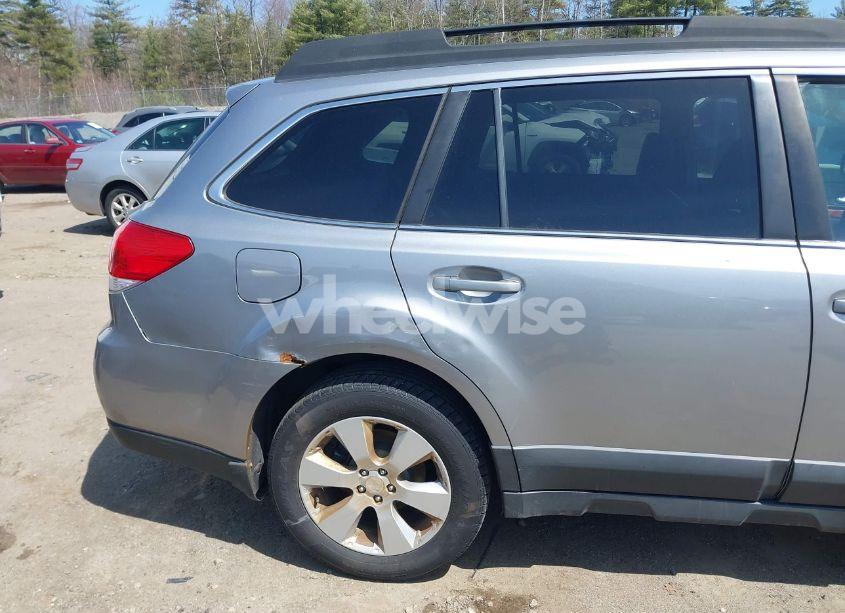 Photo 15 of 2011 Subaru Outback 2.5I LIMITED (VIN 4S4BRBKC2B3313873)