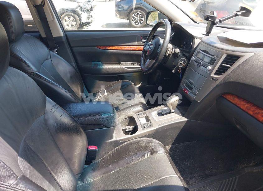 Photo 5 of 2011 Subaru Outback 2.5I LIMITED (VIN 4S4BRBKC2B3313873)