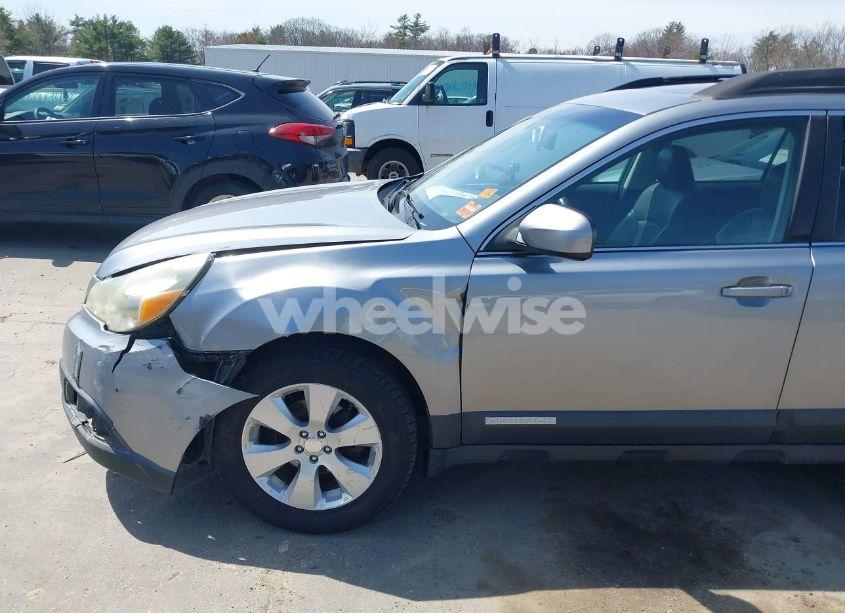 Photo 6 of 2011 Subaru Outback 2.5I LIMITED (VIN 4S4BRBKC2B3313873)