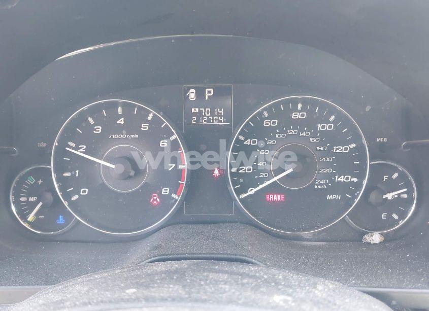 Photo 7 of 2011 Subaru Outback 2.5I LIMITED (VIN 4S4BRBKC2B3313873)