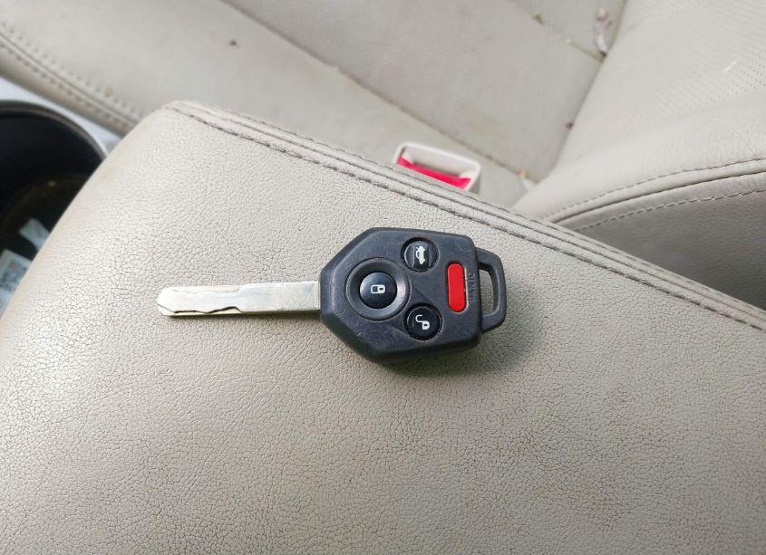 Photo 11 of 2011 Subaru Outback 2.5I LIMITED (VIN 4S4BRBKC2B3359297)