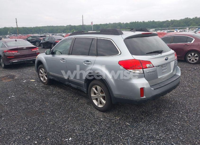 Photo 3 of 2013 Subaru Outback 2.5I LIMITED (VIN 4S4BRBKC2D3293708)