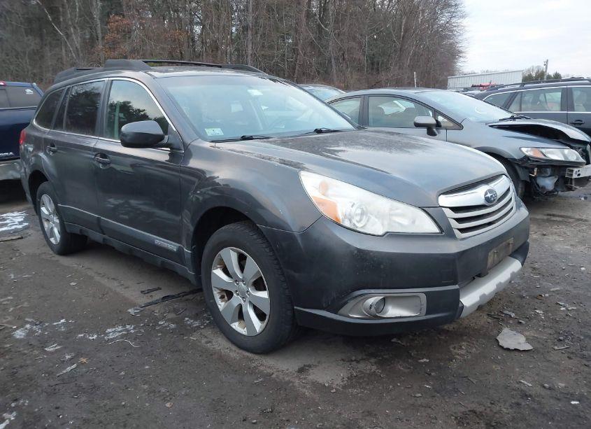 2011 Subaru Outback 2.5I LIMITED (VIN 4S4BRBKC3B3332755) main photo