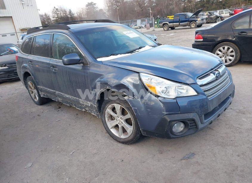 2013 Subaru Outback 2.5I LIMITED (VIN 4S4BRBKC3D3218757) main photo