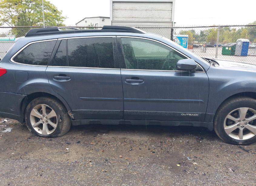 Photo 13 of 2013 Subaru Outback 2.5I LIMITED (VIN 4S4BRBKC3D3284614)
