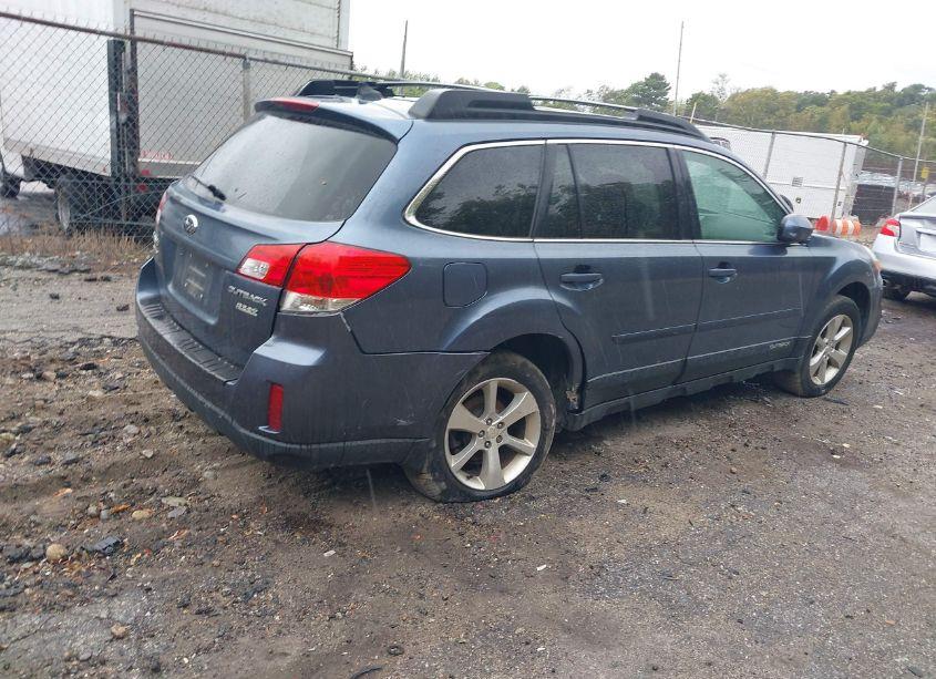 Photo 4 of 2013 Subaru Outback 2.5I LIMITED (VIN 4S4BRBKC3D3284614)
