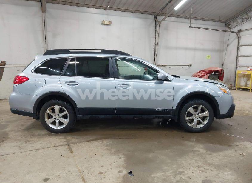Photo 13 of 2013 Subaru Outback 2.5I LIMITED (VIN 4S4BRBKC3D3321161)
