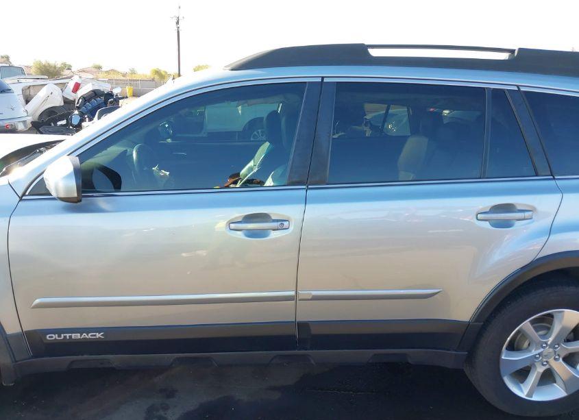 Photo 15 of 2014 Subaru Outback 2.5I LIMITED (VIN 4S4BRBKC3E3261450)