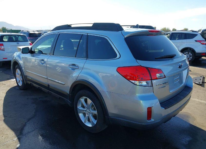 Photo 3 of 2014 Subaru Outback 2.5I LIMITED (VIN 4S4BRBKC3E3261450)
