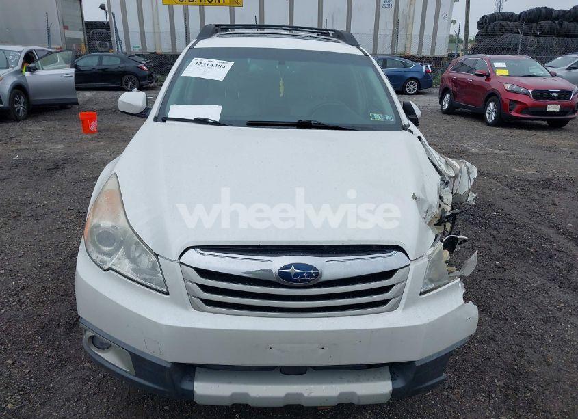 Photo 12 of 2011 Subaru Outback 2.5I LIMITED (VIN 4S4BRBKC4B3444027)