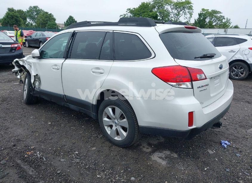 Photo 3 of 2011 Subaru Outback 2.5I LIMITED (VIN 4S4BRBKC4B3444027)