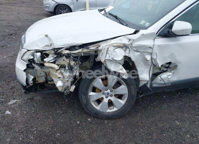 Photo 6 of 2011 Subaru Outback 2.5I LIMITED (VIN 4S4BRBKC4B3444027)