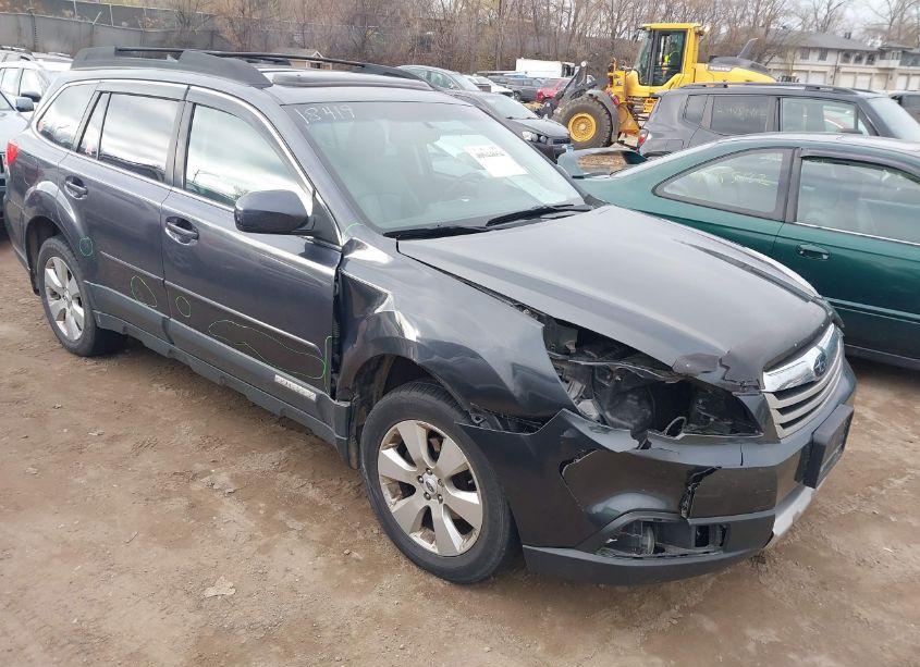 2012 Subaru Outback 2.5I LIMITED (VIN 4S4BRBKC4C3218569) main photo