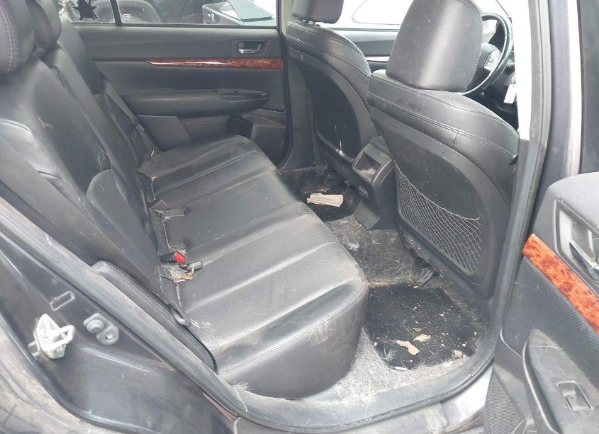 Photo 8 of 2012 Subaru Outback 2.5I LIMITED (VIN 4S4BRBKC4C3218569)